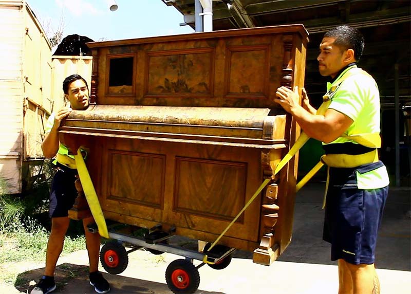 How to Move a Piano in a Pickup Truck