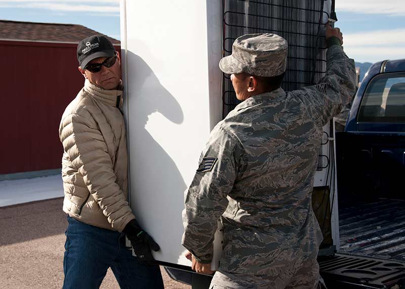 how-to-move-a-refrigerator-in-a-pickup-truck-dualliner-truck-bed