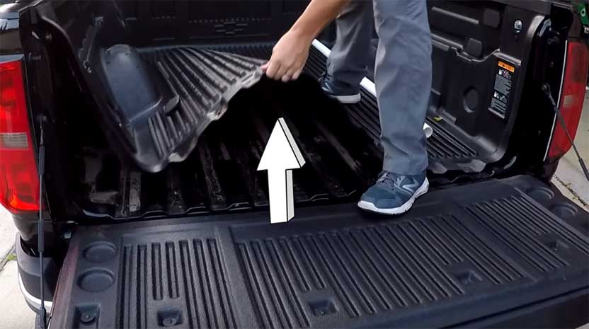 How to Remove a Plastic Drop-In Bed Liner